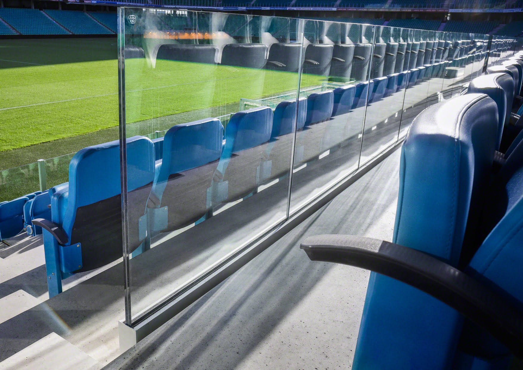 Qrailing introduceert ‘sterkste glasrailingsysteem aller tijden’ • Glas in Beeld